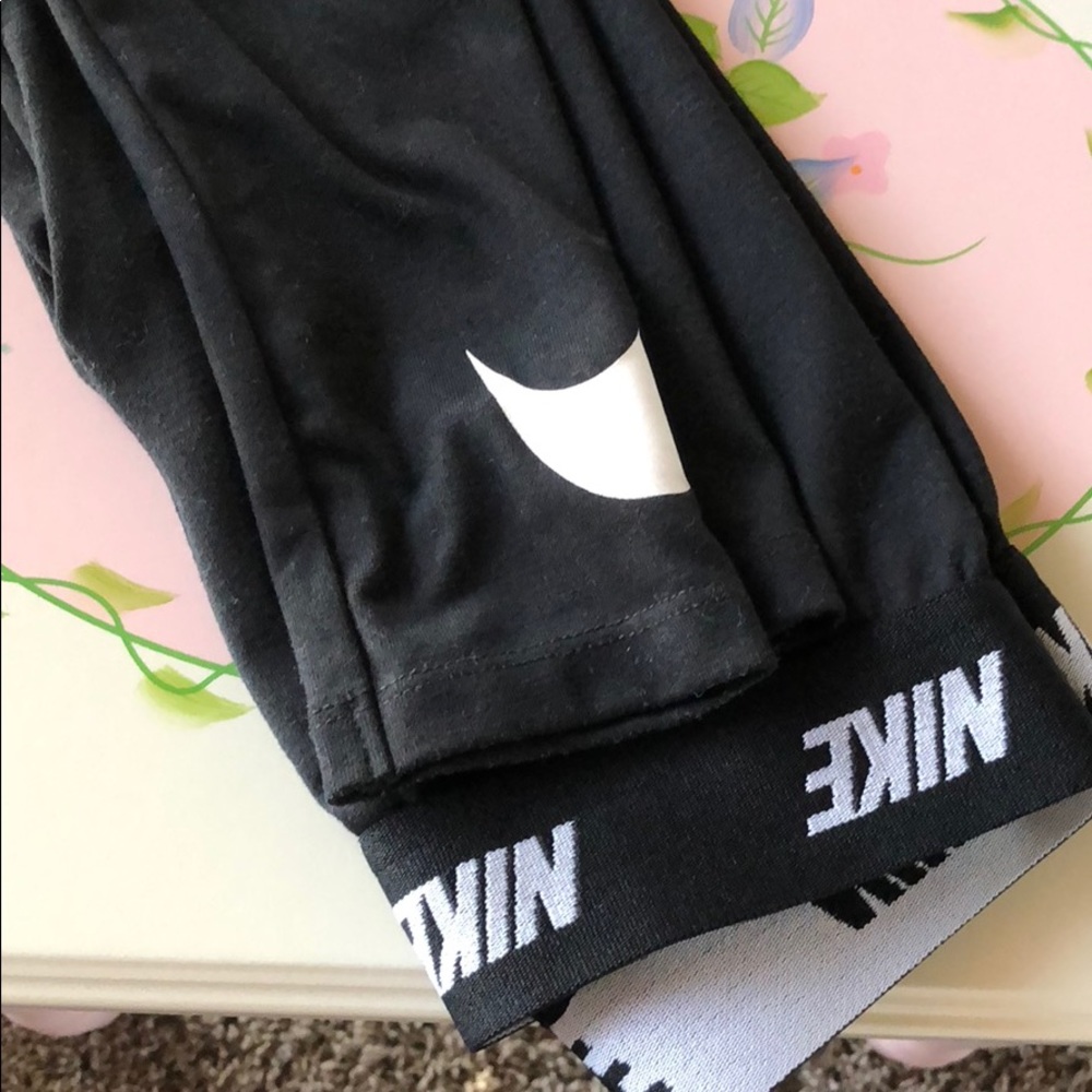 ❌SOLD❌ Toddler girl size 5 Nike dri-fit leggings